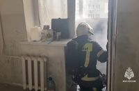 В Волгограде сосед вывел ребенка из горевшей квартиры