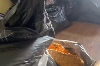 Подпольный цех с мешками табака накрыли полицейские под Волгоградом