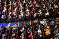 Душа жаждет прекрасного: волгоградцы раскупили билеты на хор Сретенского монастыря