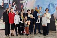 «Сын всегда мечтал о футбольной команде. Получается, исполнили его мечту»: мать одиннадцати детей – о секрете семейного счастья