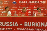 Газон, съемки с Лариным и мечты о море: о чем говорили на пресс-конференции сборной России по футболу в Волгограде