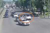 Камеры сняли момент наезда «Мерседеса» на ребенка в центре Волгограда