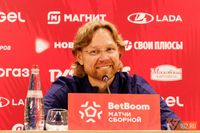 Карпин поблагодарил болельщиков за зажигательную поддержку на Волгоград Арене