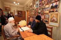 Ушедшего на покой владыку Германа навестили Андрей Бочаров и митрополит Феодор