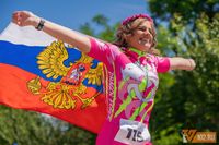 От малышей до ветеранов спорта: волгоградцы устроили праздничный забег с флагами