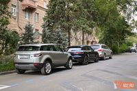 Волгоградцам отказали в льготной парковке около дома
