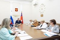Бочаров провел совещание по вопросам развития соцзащиты