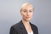 Глава Волгоградстата Александр Чунаков уступил место эффектной блондинке
