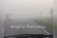 Под Волгоградом движение по ростовской трассе осложнил густой туман
