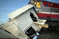 Прокуратура разбирается в причинах смертельного ДТП с поездом Астрахань-Волгоград