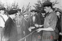 «Я покажу, как умеют драться старые партизаны»: как Сталинград встретил первые дни войны