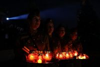 «Завтра была война»: на Мамаевом кургане зажглись тысячи огней
