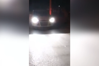 В Волгограде полиция разыскивает пытавшегося задавить мужчину мажора на иномарке