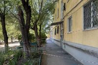 Быстрыкин поручил разобраться в инциденте с падением на голову волжанина части козырька