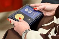 За любовь и верность: шесть волгоградских пар удостоены звания «Семья года», 45 – медалей