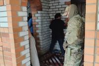 Силовики взбодрили хозяев цыганских хором под Волгоградом