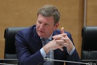 В Москве суд снял арест с подшипниковой империи экс-депутата Савченко