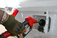 В Аксае пресекли торговлю бензином через кустарную колонку