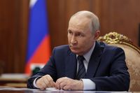 Путин: ключевая ставка в России будет снижаться
