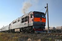 Пассажирский поезд врезался в легковушку на переезде под Волгоградом
