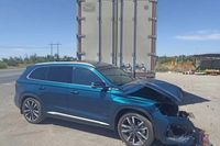 Под Волгоградом водитель фуры «впечатал» иномарку в КАМАЗ