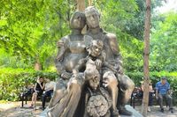 Из этого материала делают крылья для самолетов: в Волжском открывают памятник семье