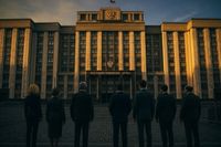 Экс-игрок «Ротора», участник СВО и «коренные»: кто собрался в Госдуму от Волгоградской области