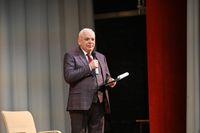 На те же грабли? Глава ОП Князев призвал волгоградцев не создавать ажиотаж на заправках