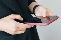 Жительница Волгоградской области проиграла на фейковой бирже кредитные 4,5 млн