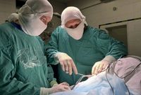 Молодую волгоградку с опухолью спасли от паралича стопы