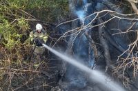 Крупные пожары испортили воздух на юге Волгограда