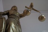 Житель Котово схлопотал срок за сломанный полицейскому нос