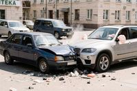 В Урюпинске компания молодежи на «ВАЗе» врезалась в BMW, пострадали шестеро