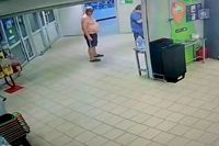 Пенсионер получил условный срок за попытку отобрать ипотечный взнос у волгоградца