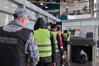 441 иностранца выдворили из Волгоградской области за границу