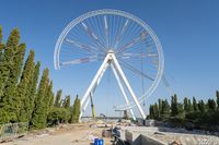 Закругляемся? Окружность гигантского аттракциона в ЦПКиО готова на 80%