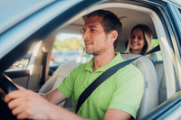 Чемодан, паспорт, Drivee: как сделать дорогу в аэропорт выгоднее