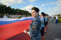 80-метровый флаг России развернут в Волгограде