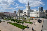Сталинград, капсула времени и новый фонтан: Привокзальная площадь в Волгограде за несколько часов до открытия