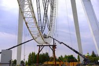 Гигантское колесо обозрения в ЦПКиО становится полупрозрачным