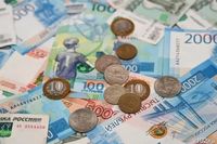 Более 2 млрд рублей  получили волгоградцы на помощь в оплате ЖКХ