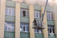 В Камышине на учениях спасли заблокированных огнем людей
