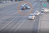 Жесткое ДТП с неуступчивой волгоградкой за рулем попало на видео