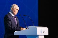 Путин призвал обеспечить ветеранам СВО возможности для самореализации в мирной жизни