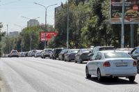 Очереди на АЗС в Волгограде бьют рекорды: в центре города транспортом заняты километры