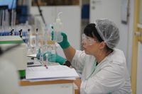 Контролёр качества «КАУСТИКа» Екатерина Габитова стала лучшей в России