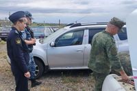 Военным передали десятки конфискованных у волгоградцев авто