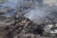 «Там еще мусора много»: под Волгоградом у села пятый день тлеет несанкционированная свалка