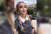 Ольга Бузова заплела две косички для съемок в Волгограде