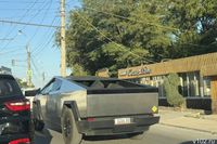 В Волгограде засветился Tesla Cybertruck из Бангладеш за 20 млн рублей